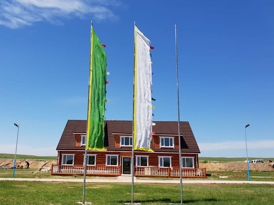 Наадаан ресорт нээлтээ хийлээ!